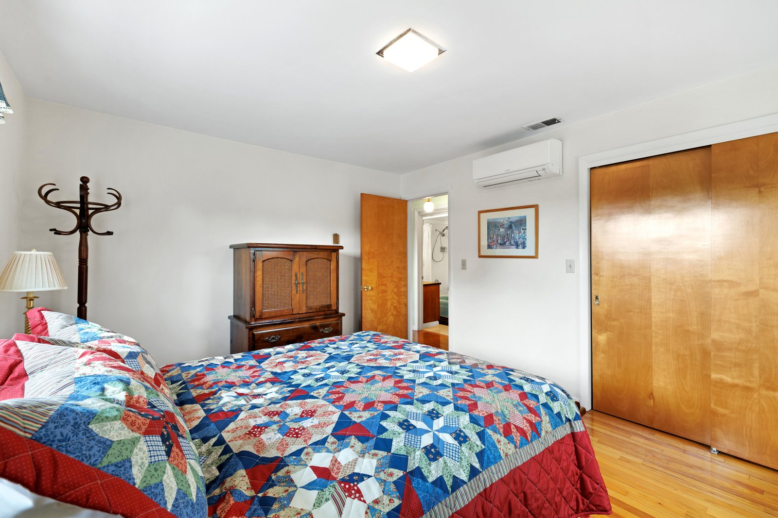 R6_02556